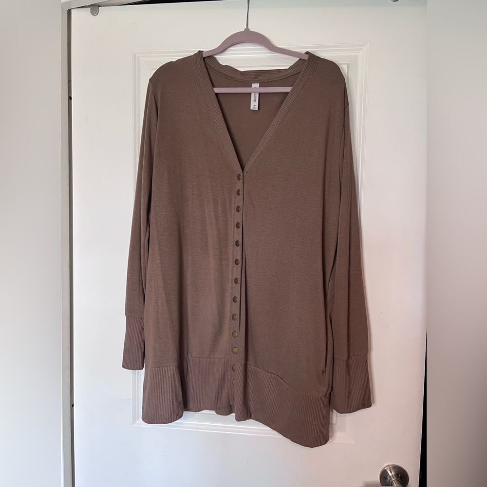 Taupe cardigan 3X